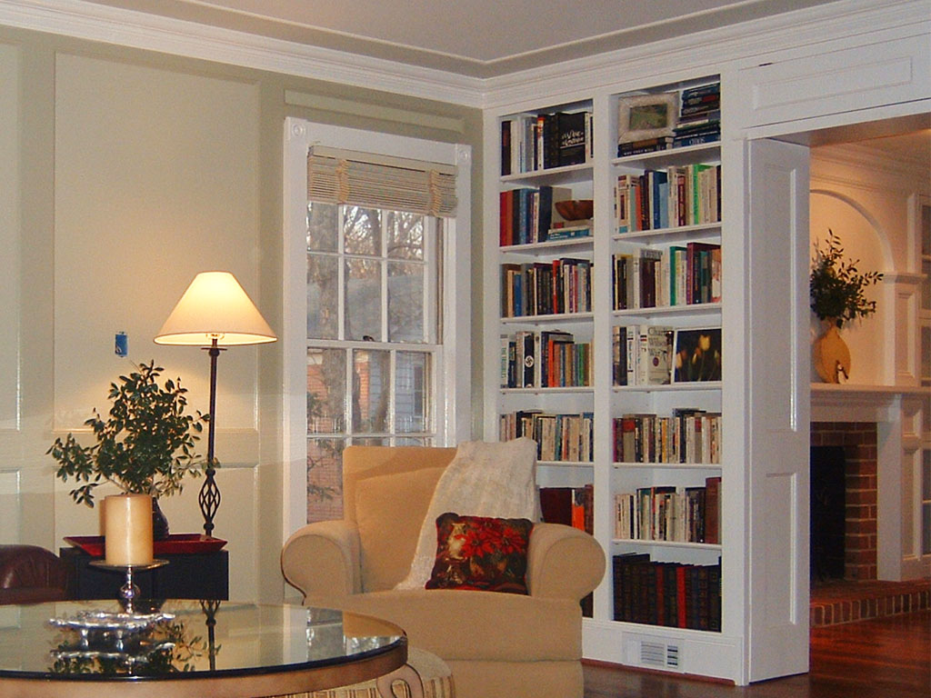 Custom Built-in Bookshelves for Archway